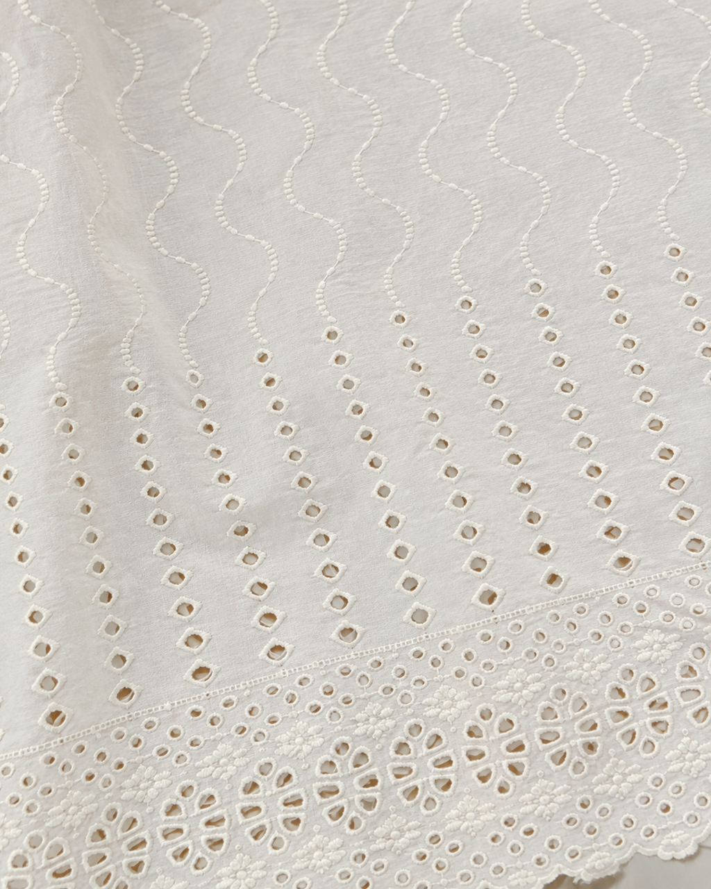 Ivory Paisley Bloom Chikankari Lawn 2 Piece Suit