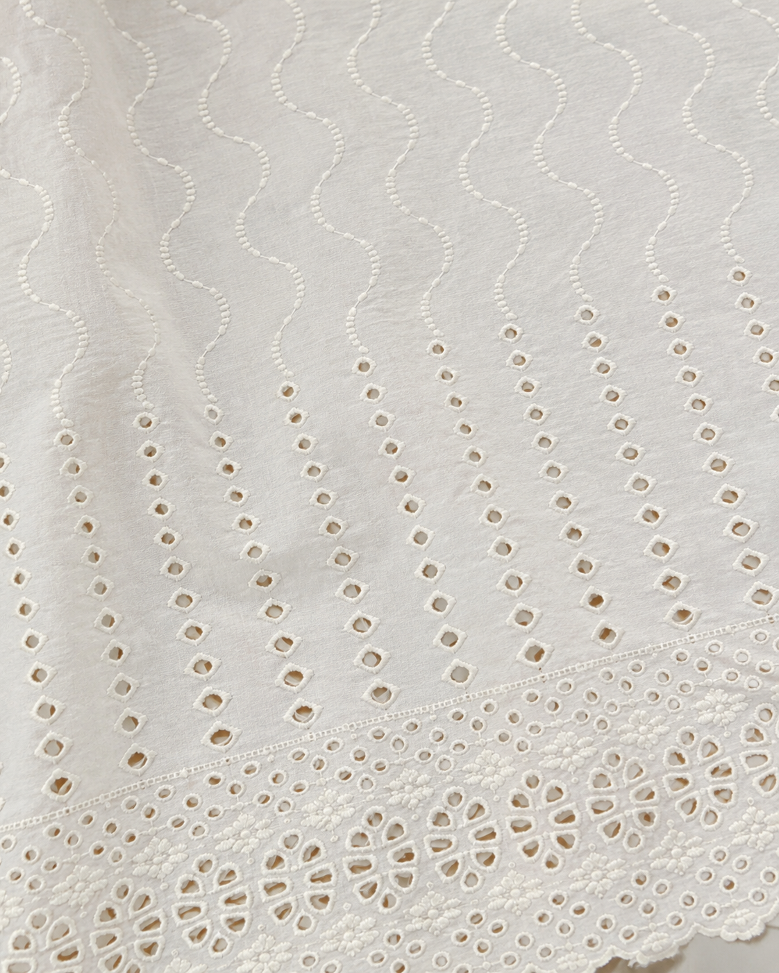 Ivory Paisley Bloom Chikankari Lawn 2 Piece Suit